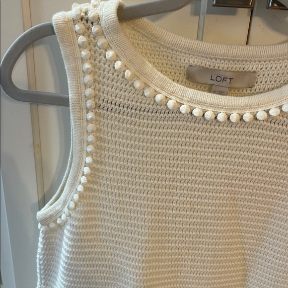 LOFT IVORY Textured Sleeveless sweater tank 100% cotton NWOT - Picture 3 of 5